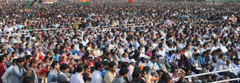 Supporters at the Janajagaran Samabesh listening to Narendra Modi at Veterinary college field, Guwahati